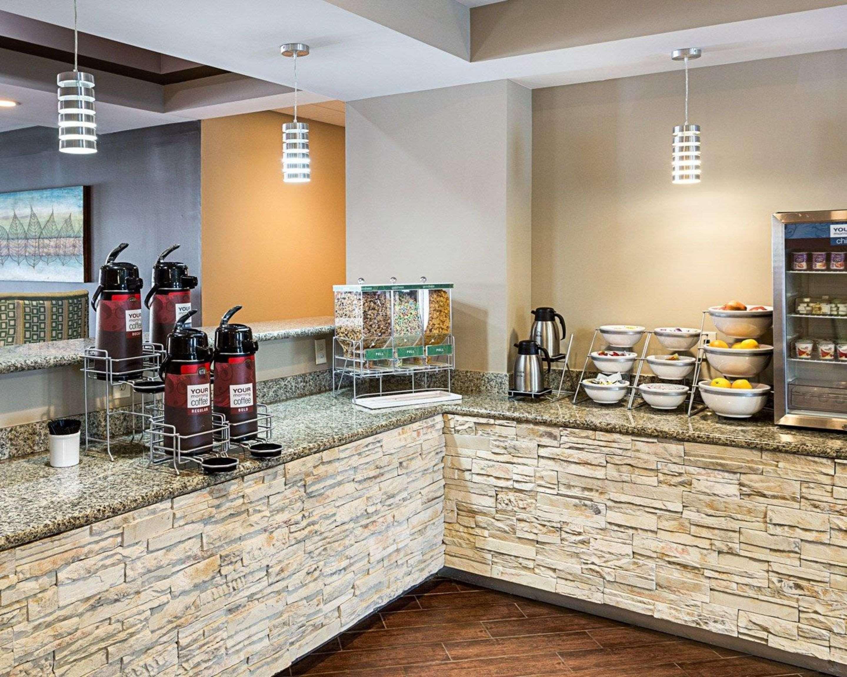 Comfort Suites Near Tanger Outlet Mall Gonzales Ngoại thất bức ảnh