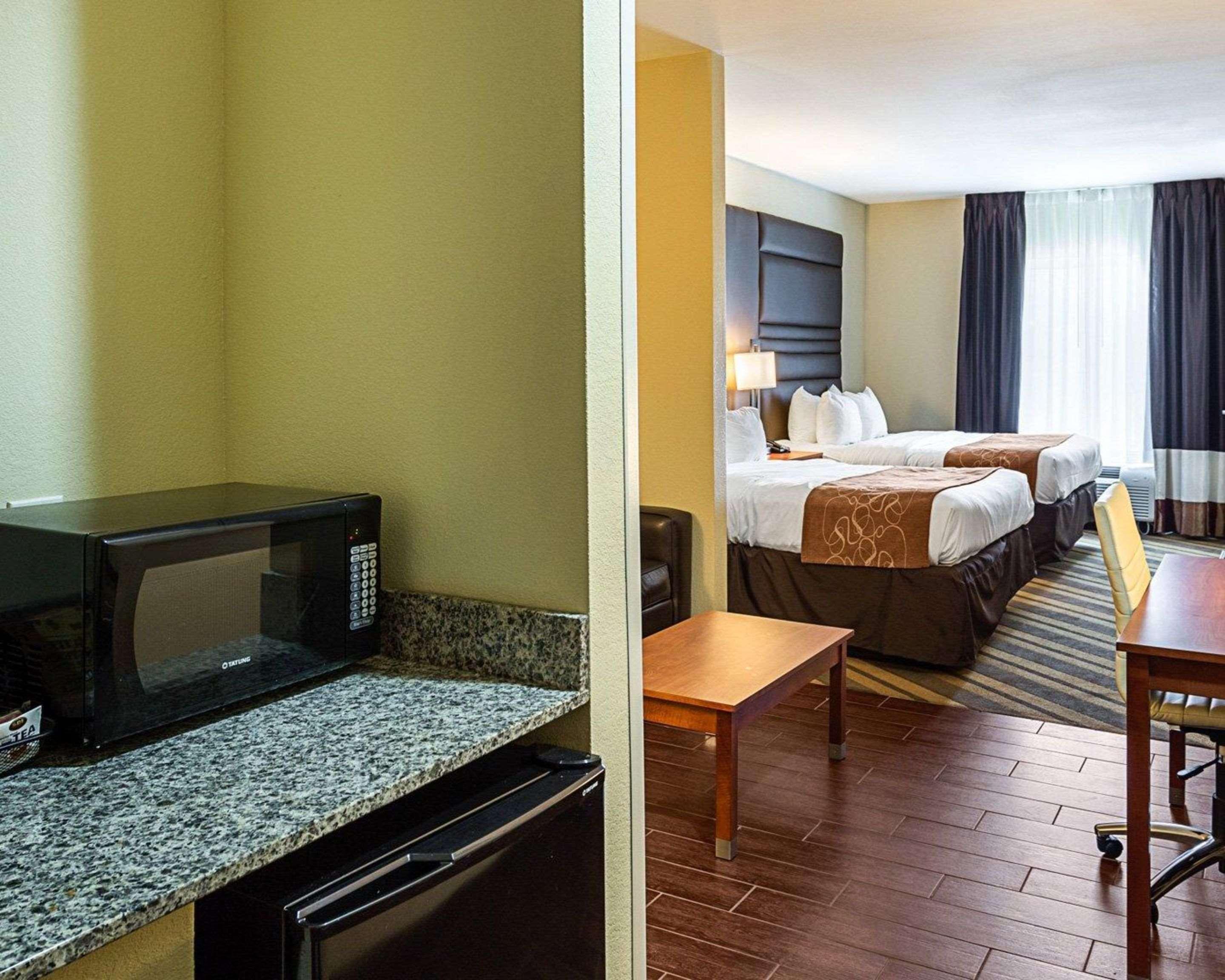 Comfort Suites Near Tanger Outlet Mall Gonzales Ngoại thất bức ảnh