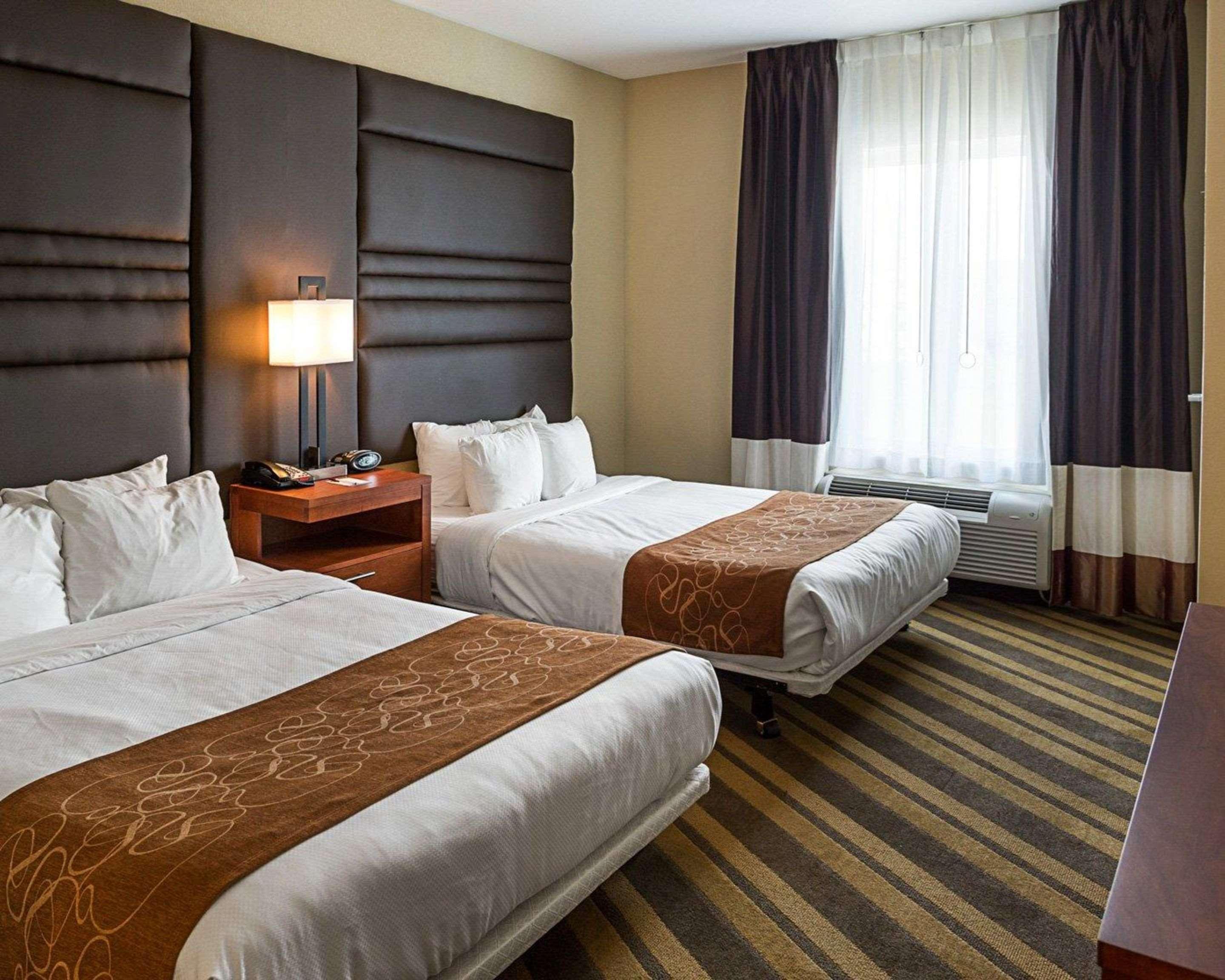 Comfort Suites Near Tanger Outlet Mall Gonzales Ngoại thất bức ảnh