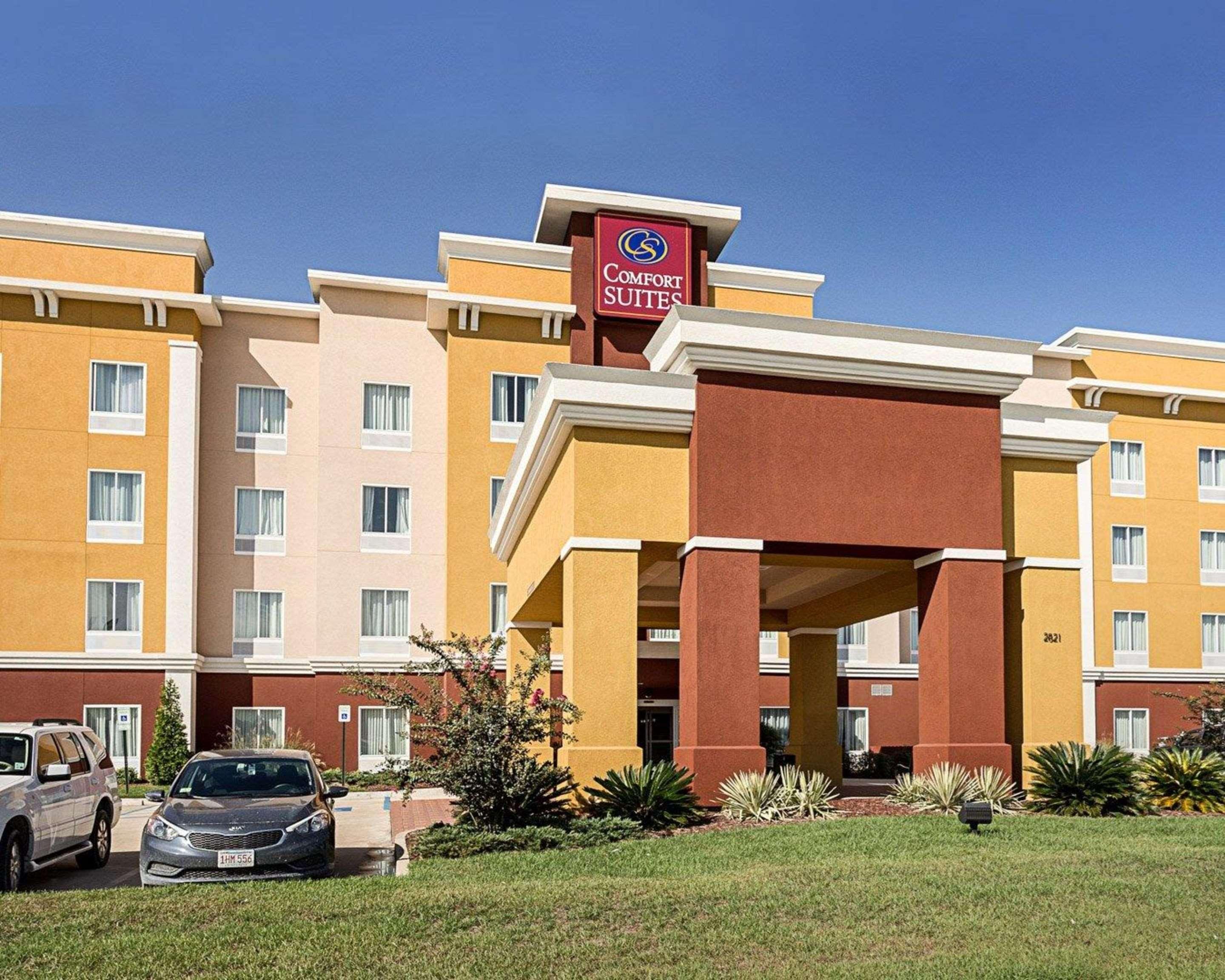 Comfort Suites Near Tanger Outlet Mall Gonzales Ngoại thất bức ảnh