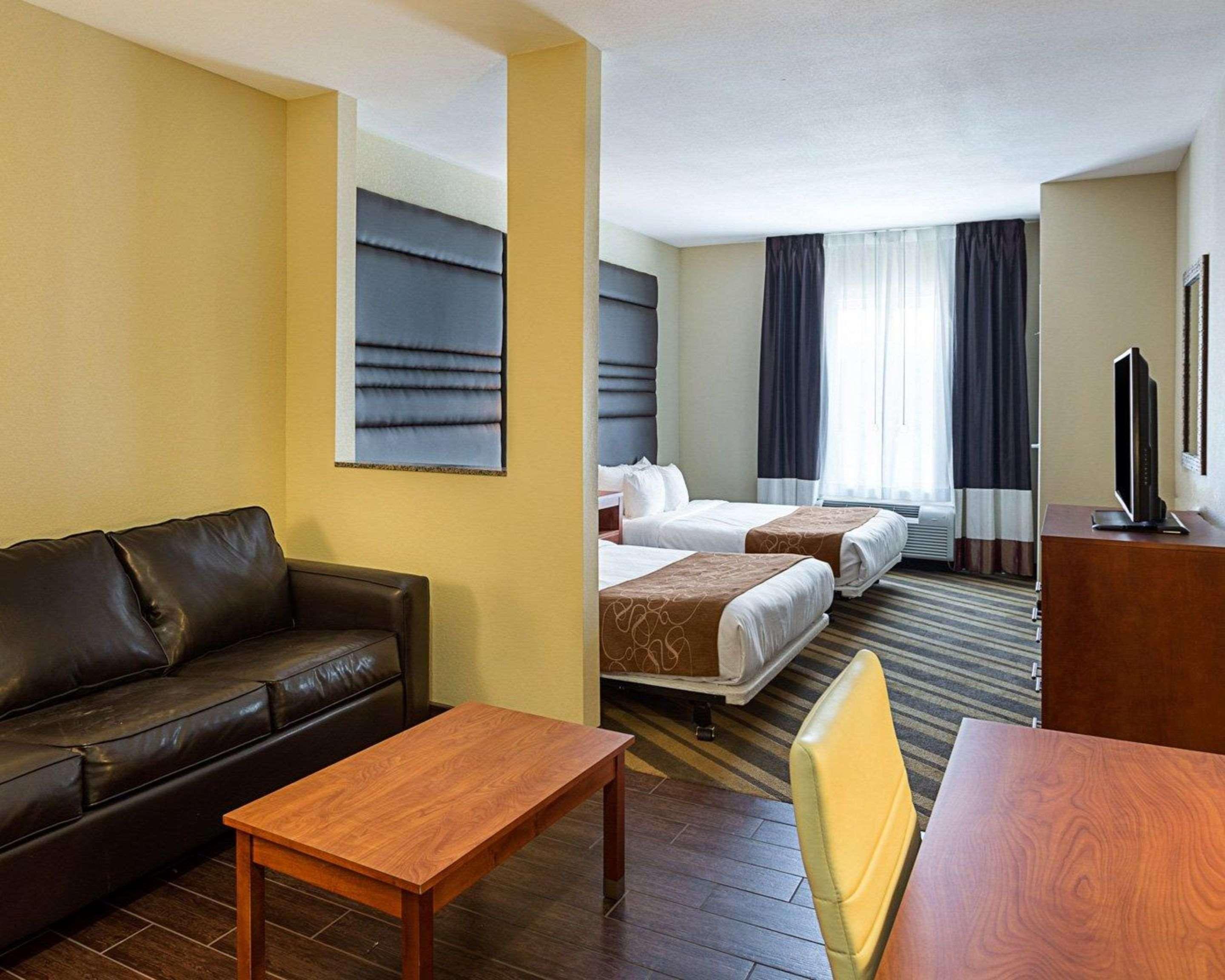 Comfort Suites Near Tanger Outlet Mall Gonzales Ngoại thất bức ảnh