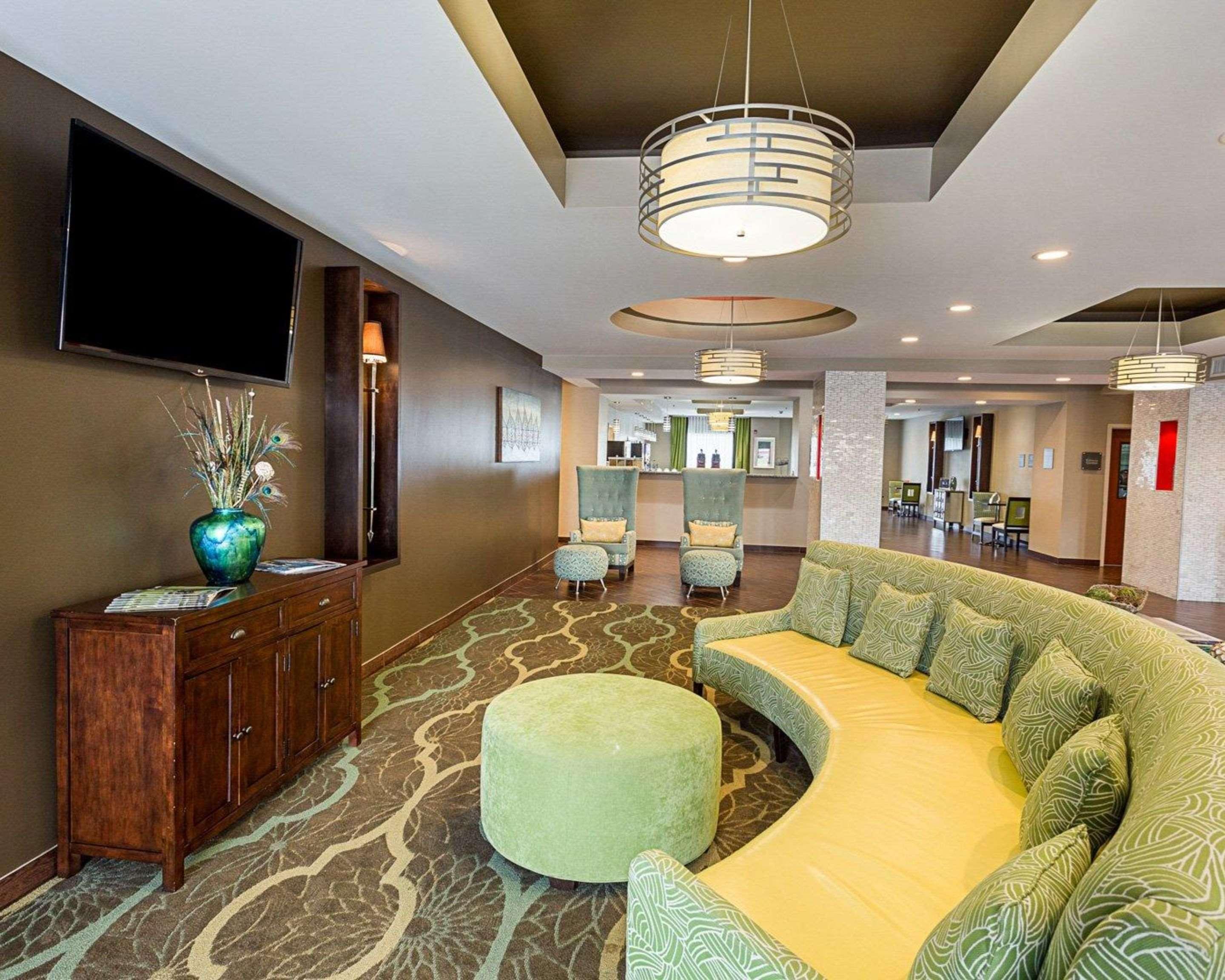 Comfort Suites Near Tanger Outlet Mall Gonzales Ngoại thất bức ảnh