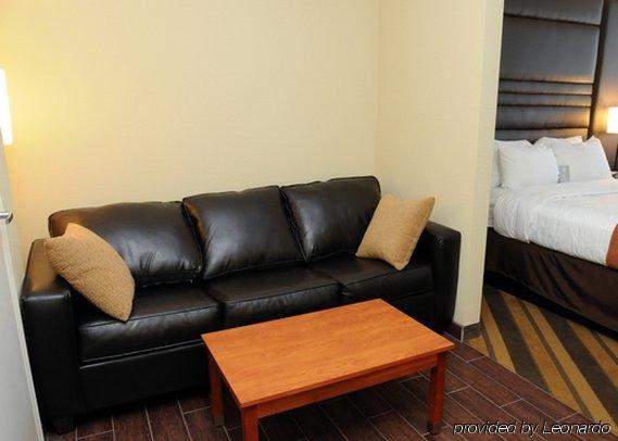 Comfort Suites Near Tanger Outlet Mall Gonzales Ngoại thất bức ảnh