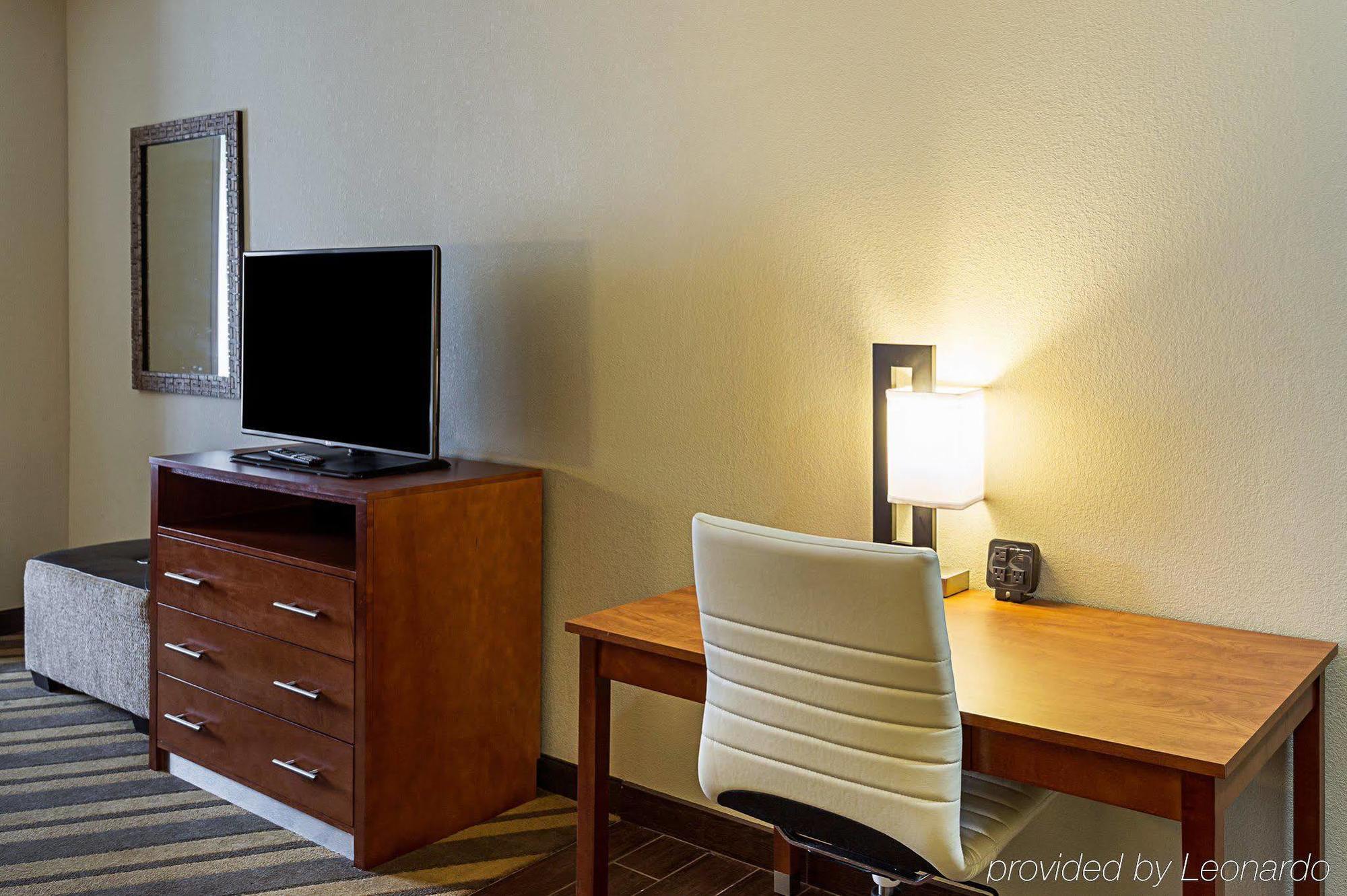 Comfort Suites Near Tanger Outlet Mall Gonzales Ngoại thất bức ảnh